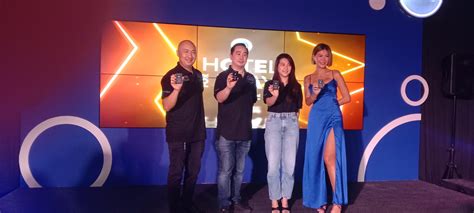 VIVO Gelar Art Exhibition “Hotel for Play, A SenseSational.